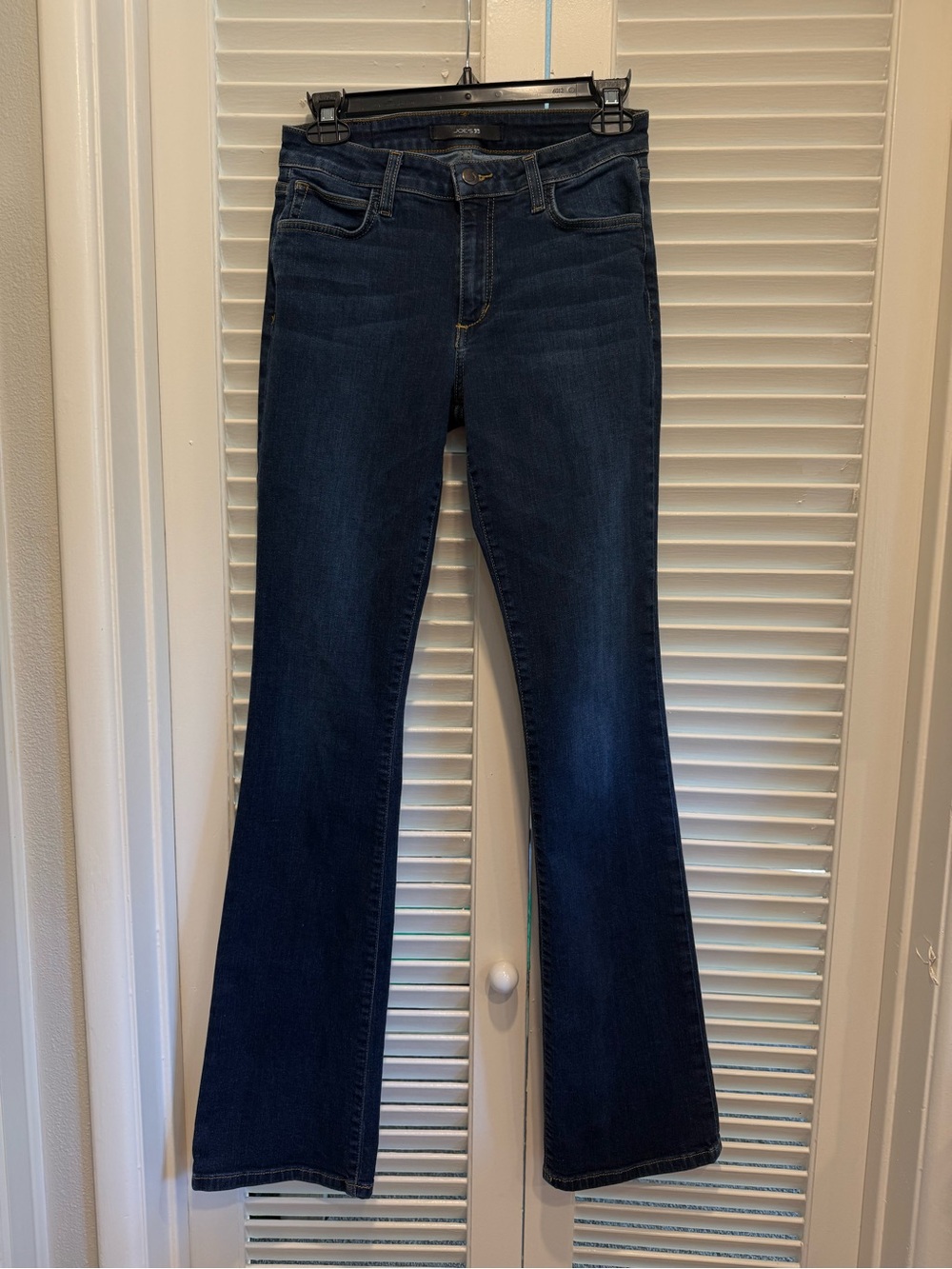 Joe’s Women’s Dark Blue curvy Bootcut Jeans size 27